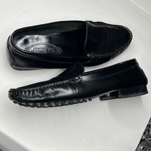 Tod's Sz 10 Gommino Black Smooth Slip On Loafers Shoes